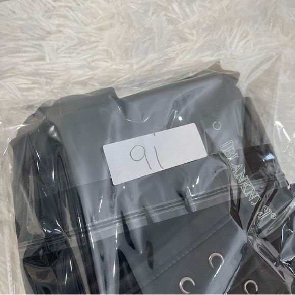 Blank NYC Womens Vegan Leather Lace Up Pants Size 27 Black - Picture 10 of 10